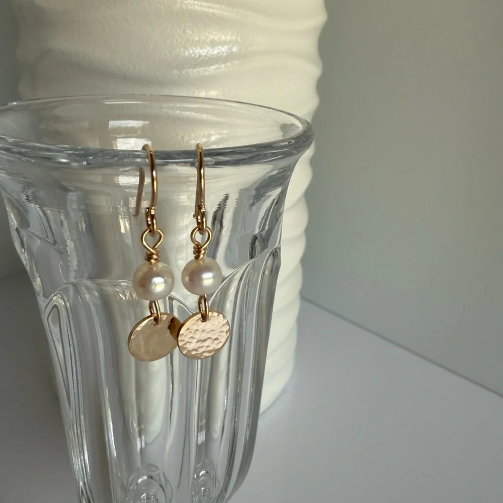 14K Gold Hammered Disc Pearl Earrings - Picture 4 of 10